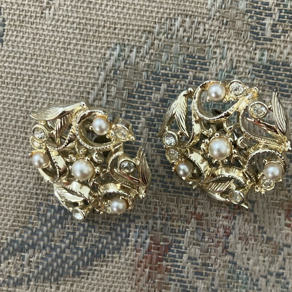 Lovely clip on earrings